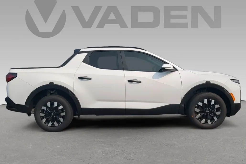 2025 Hyundai Santa Cruz SEL Activity photo 1