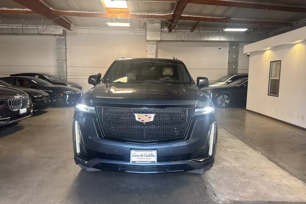 2021 Cadillac Escalade ESV Sport photo 1