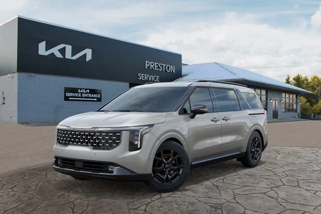 2026 Kia Carnival SX photo 1