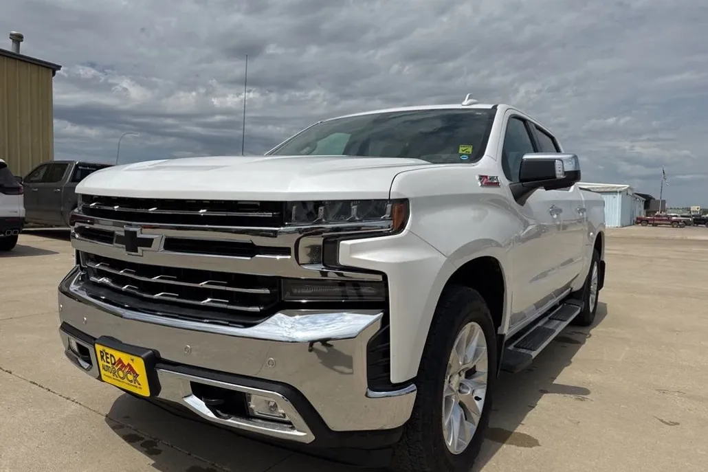 2021 Chevrolet Silverado 1500 LTZ photo 1