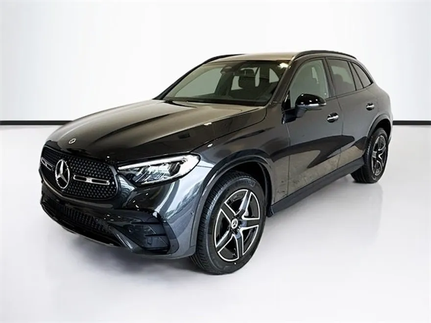 2025 Mercedes Benz GLC 300 4MATIC photo 1