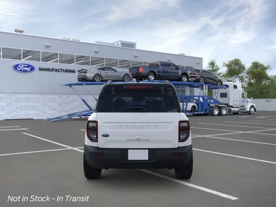 2025 Ford Bronco Sport Outer Banks photo 1
