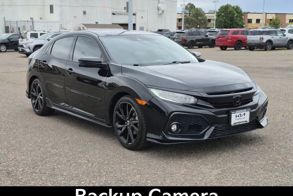 2017 Honda Civic Sport Touring Hatchback photo 1