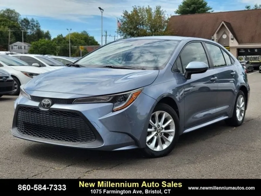 2021 Toyota Corolla LE Premium photo 1