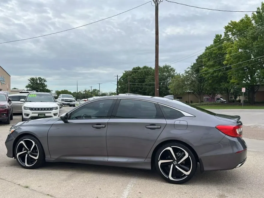 2020 Honda Accord Sport photo 1