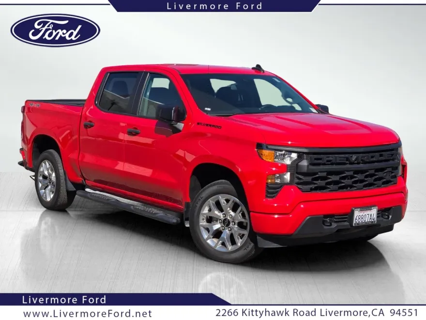 2023 Chevrolet Silverado 1500 Custom photo 1