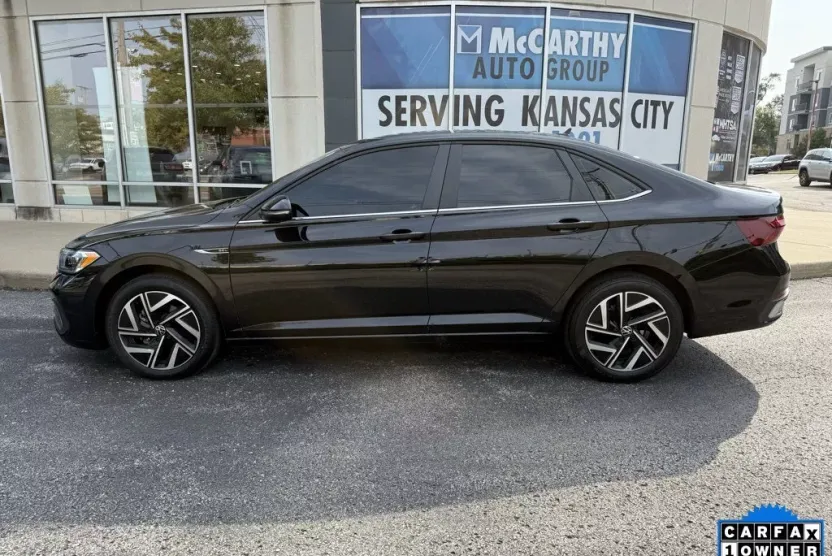 2024 Volkswagen Jetta 1.5T SEL photo 1