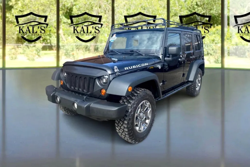 2013 Jeep Wrangler Unlimited Rubicon photo 1