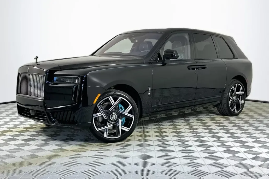 2026 Rolls Royce Cullinan Black Badge photo 1