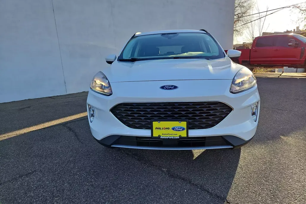 2022 Ford Escape Titanium photo 1