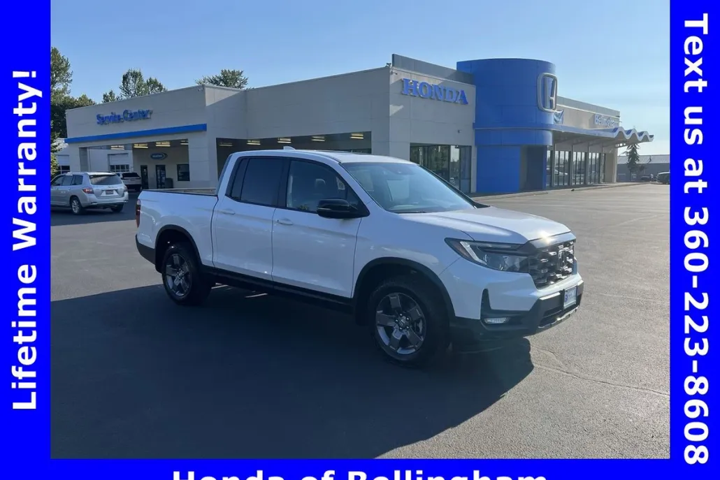 2025 Honda Ridgeline TrailSport photo 1