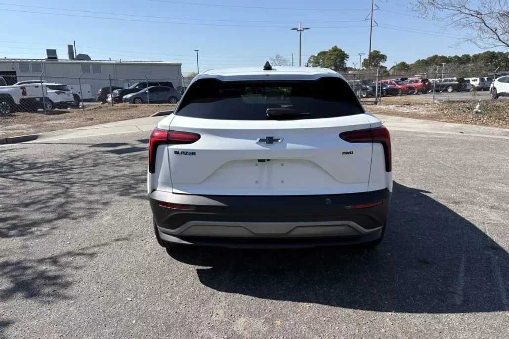 2024 Chevrolet Blazer EV photo 1