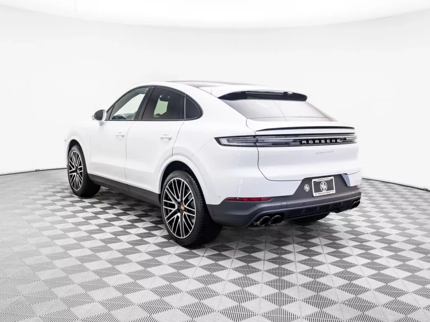 2025 Porsche Cayenne Coupe S photo 1