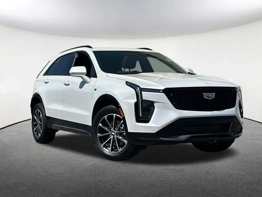 2024 Cadillac XT4 Sport photo 1