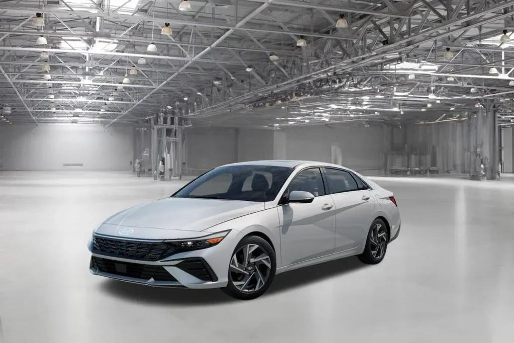 2025 Hyundai Elantra Limited photo 1