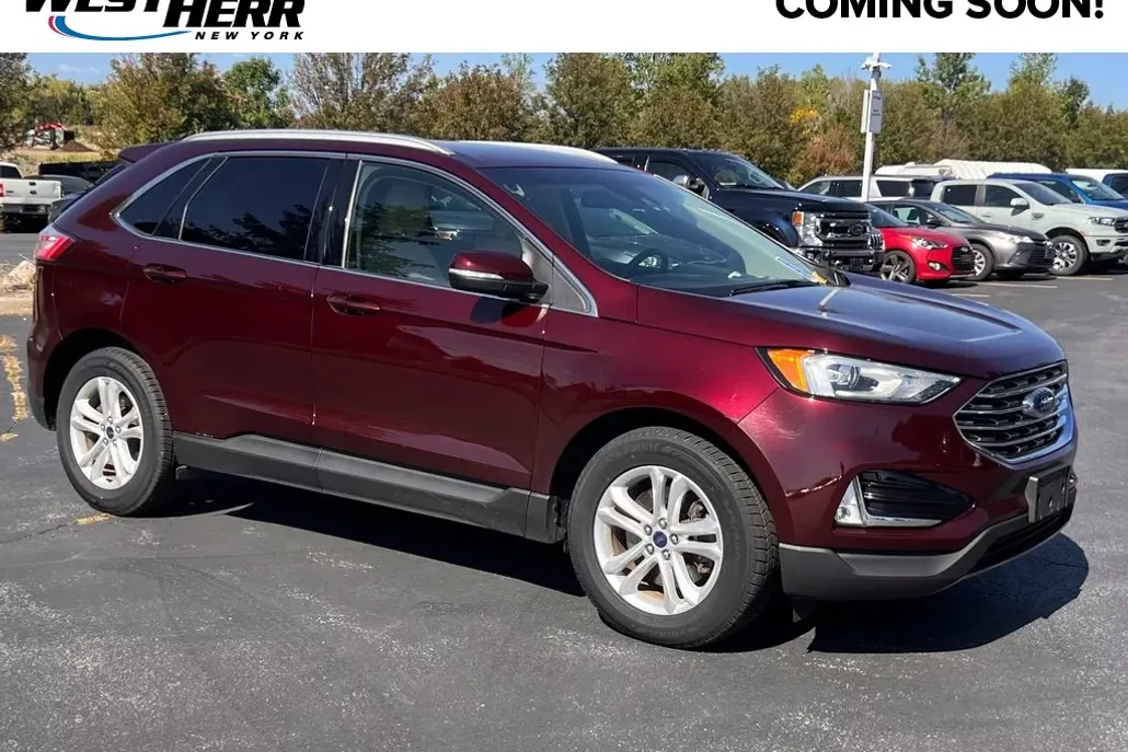 2019 Ford Edge SEL photo 1