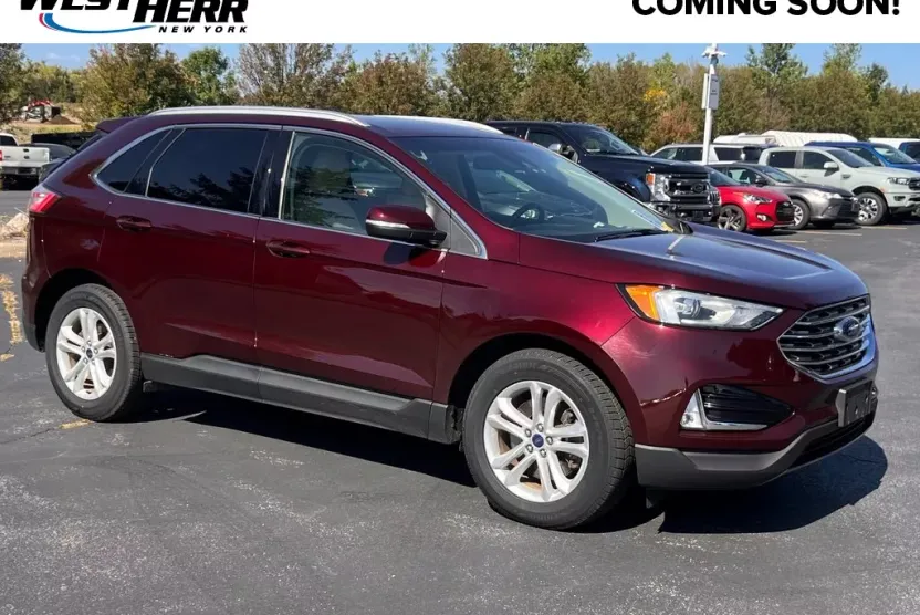 2019 Ford Edge SEL photo 1
