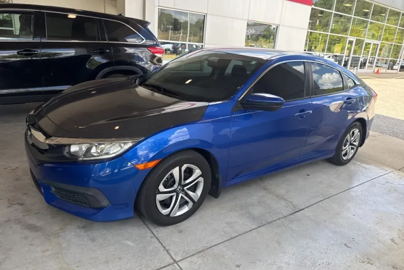 2016 Honda Civic LX photo 1