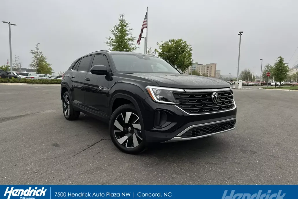 2025 Volkswagen Atlas Cross Sport SE Technology photo 1