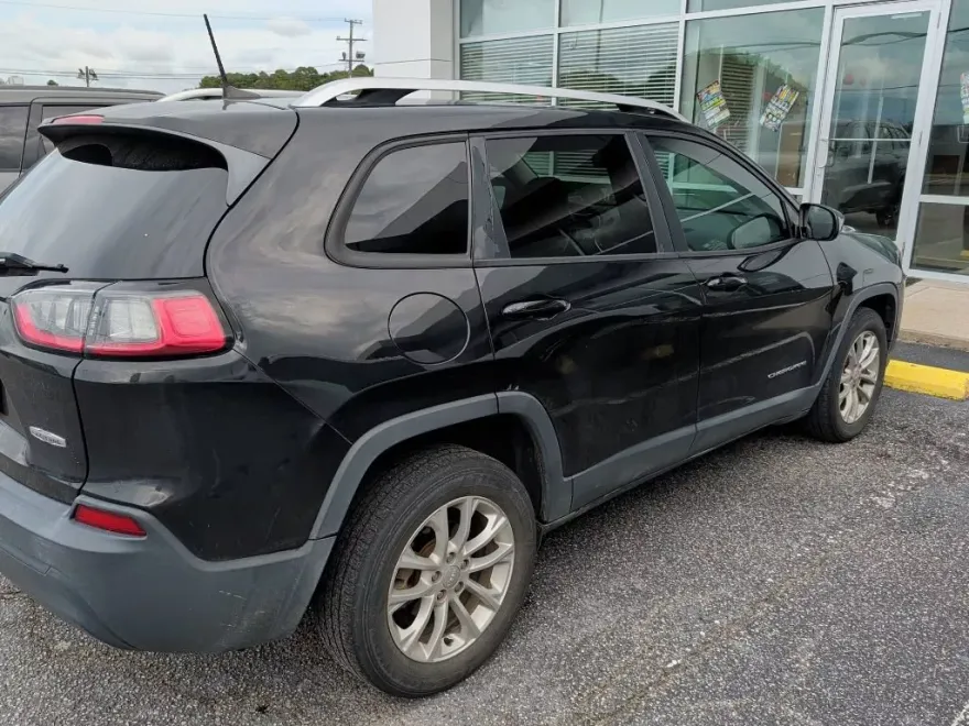 2020 Jeep Cherokee Latitude photo 1