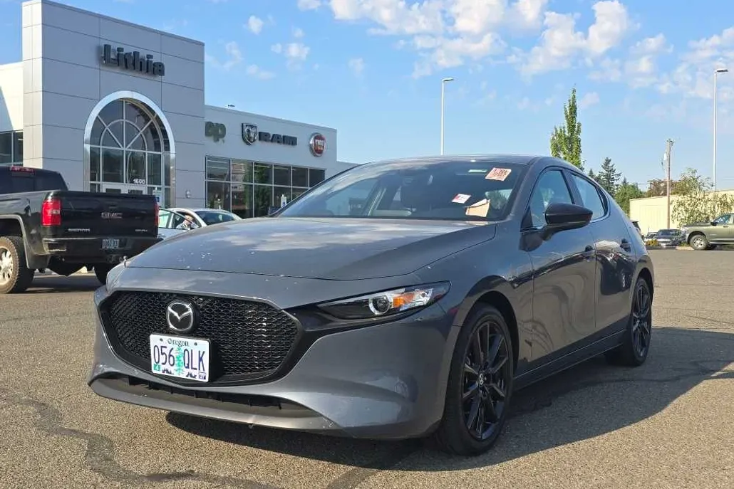2024 Mazda Mazda3 2.5 s Carbon Hatchback photo 1