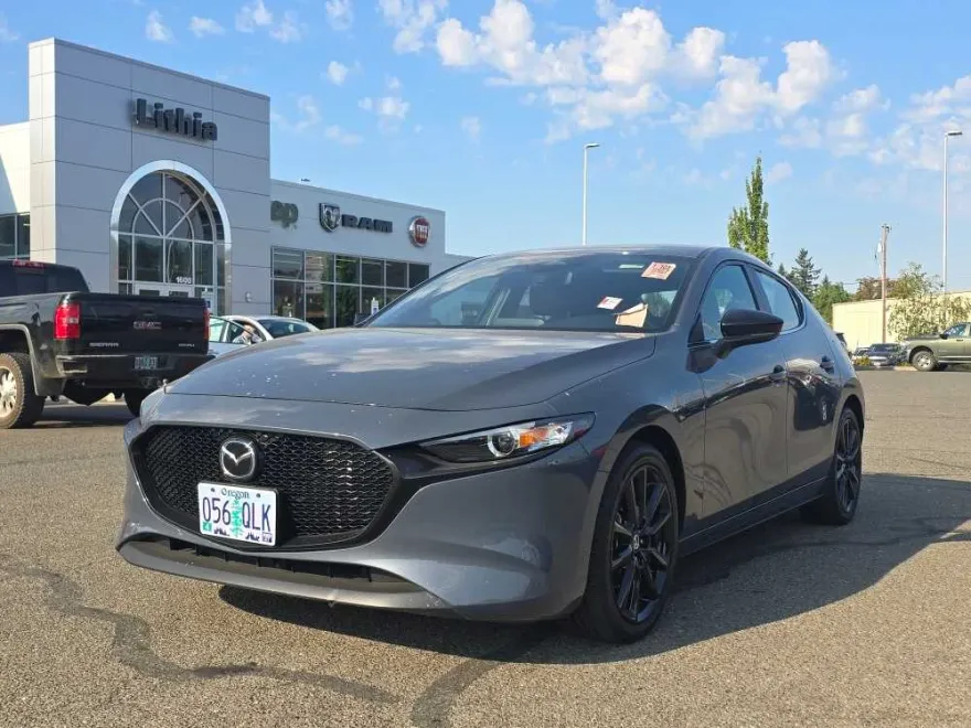 2024 Mazda Mazda3 2.5 s Carbon Hatchback photo 1