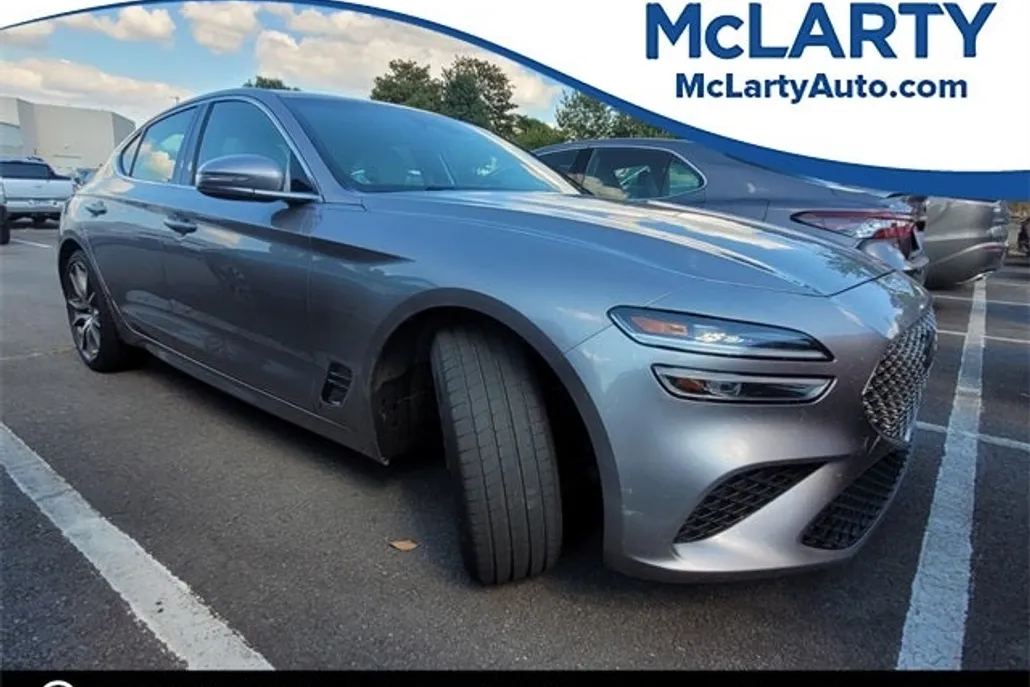 2023 Genesis G70 2.0T photo 1