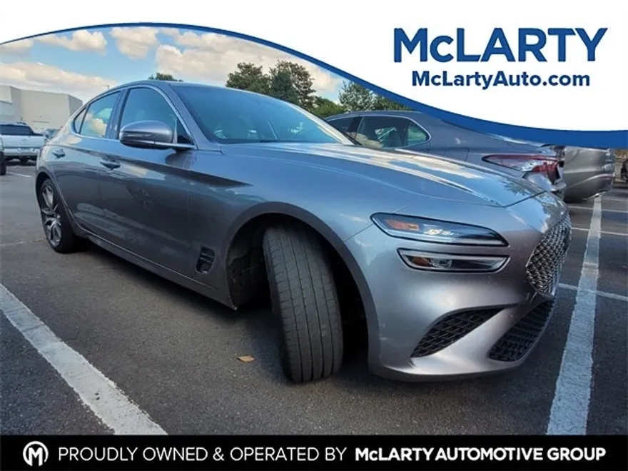 2023 Genesis G70 2.0T photo 1