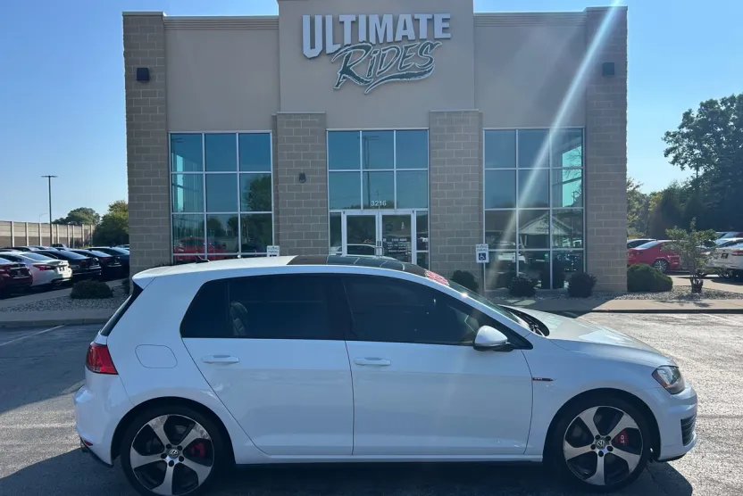 2016 Volkswagen Golf GTI Base SE Autobahn photo 1
