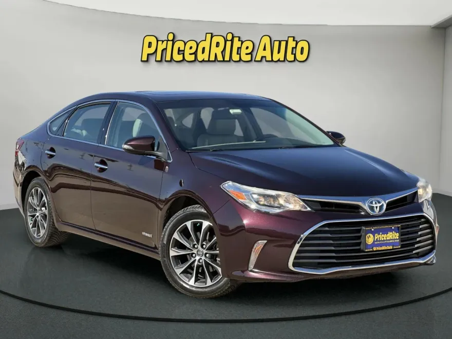 2016 Toyota Avalon XLE Premium Hybrid photo 1