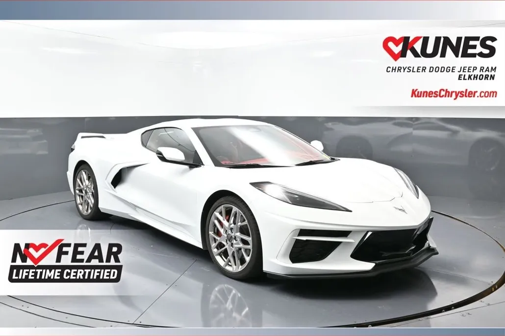 2024 Chevrolet Corvette Stingray 3LT photo 1