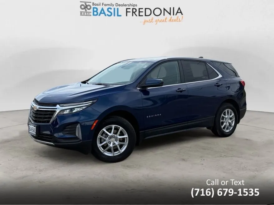 2022 Chevrolet Equinox LT photo 1