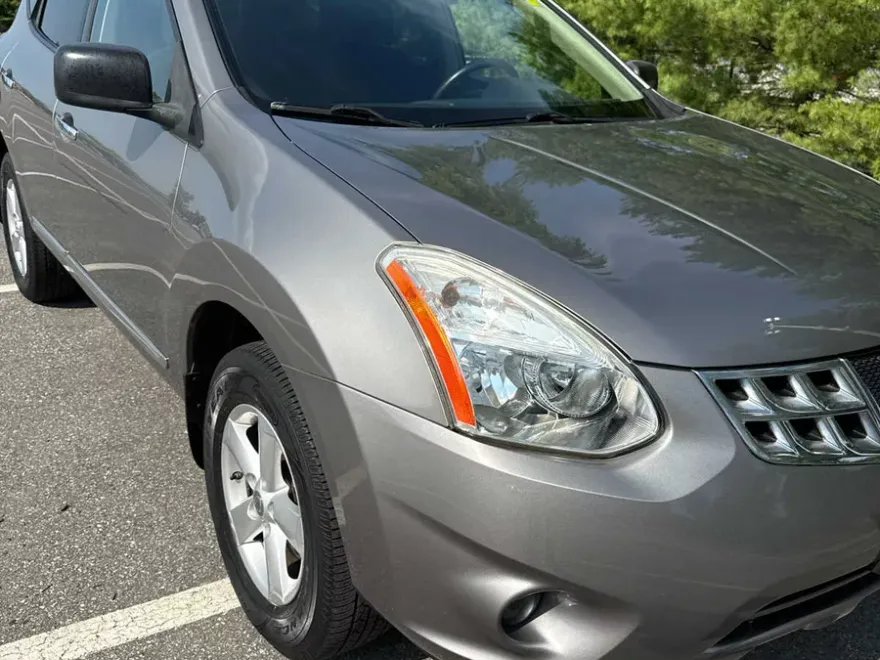 2012 Nissan Rogue S AWD photo 1