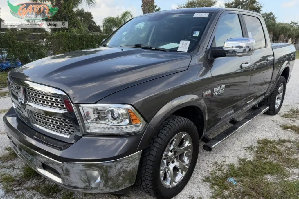 2017 Ram 1500 Laramie photo 1