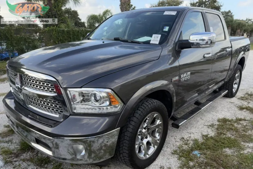 2017 Ram 1500 Laramie photo 1