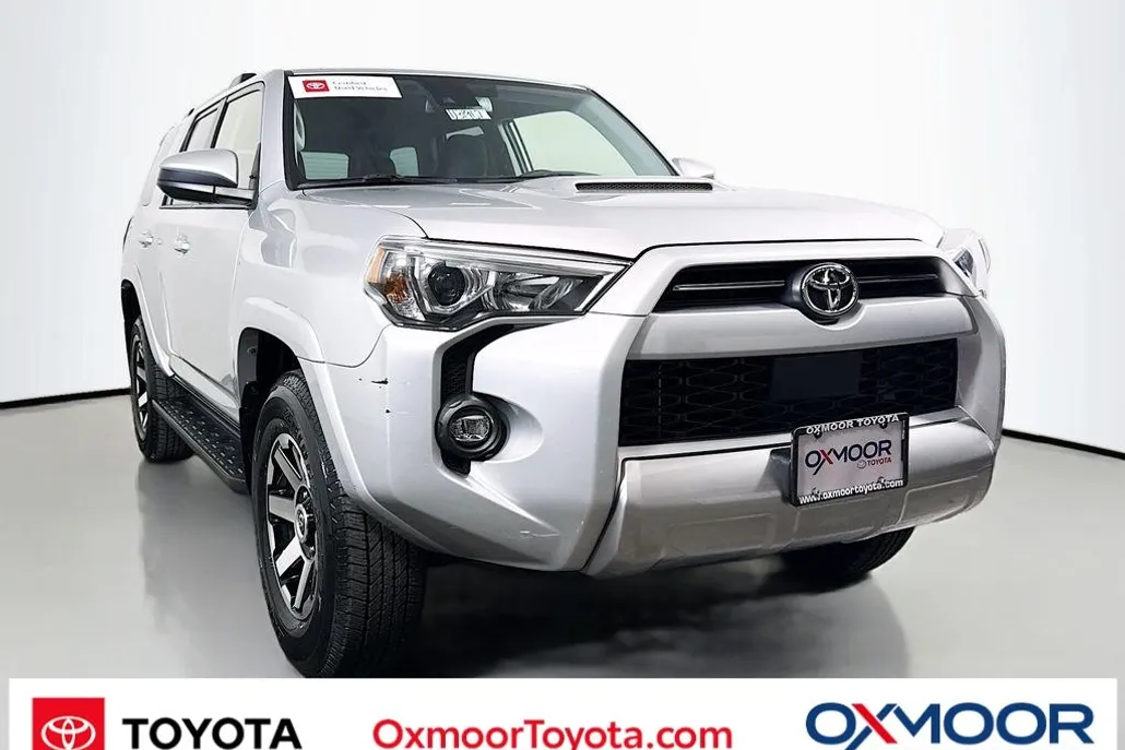 2024 Toyota 4Runner TRD 4WD photo 1