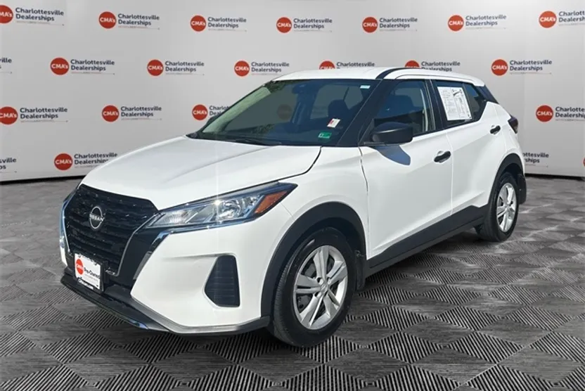 2024 Nissan Kicks S photo 1