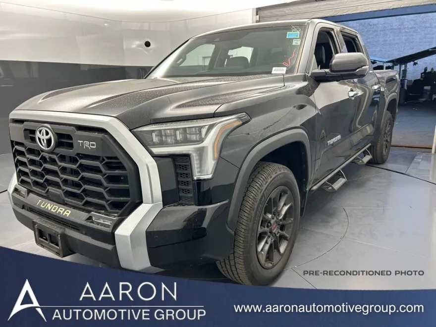 2022 Toyota Tundra Limited CrewMax photo 1