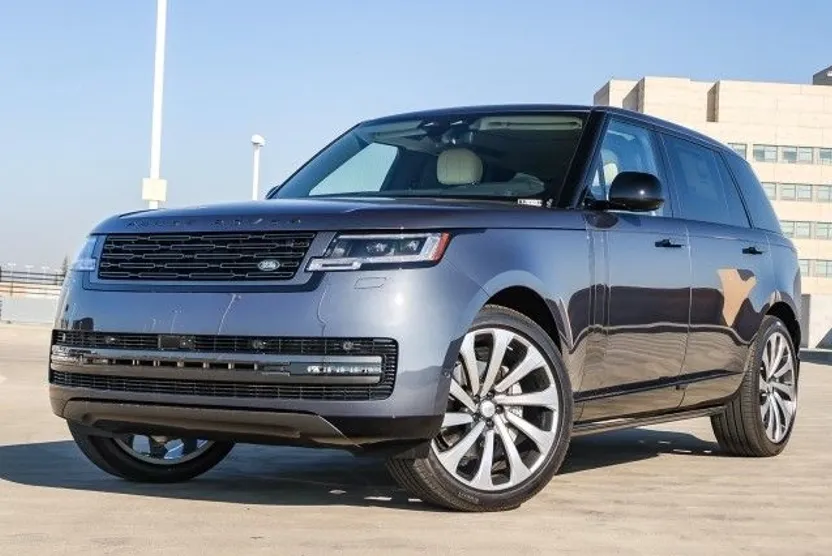 2025 Land Rover Range Rover SE photo 1