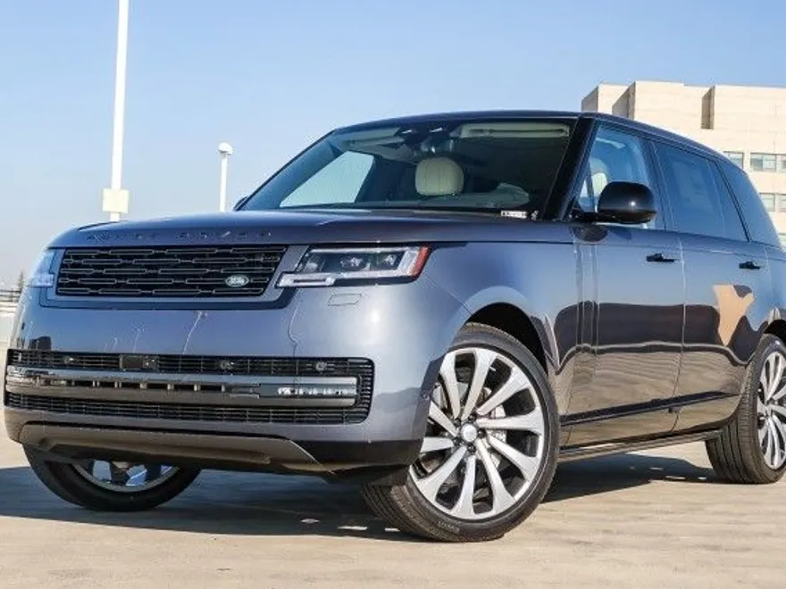 2025 Land Rover Range Rover SE photo 1