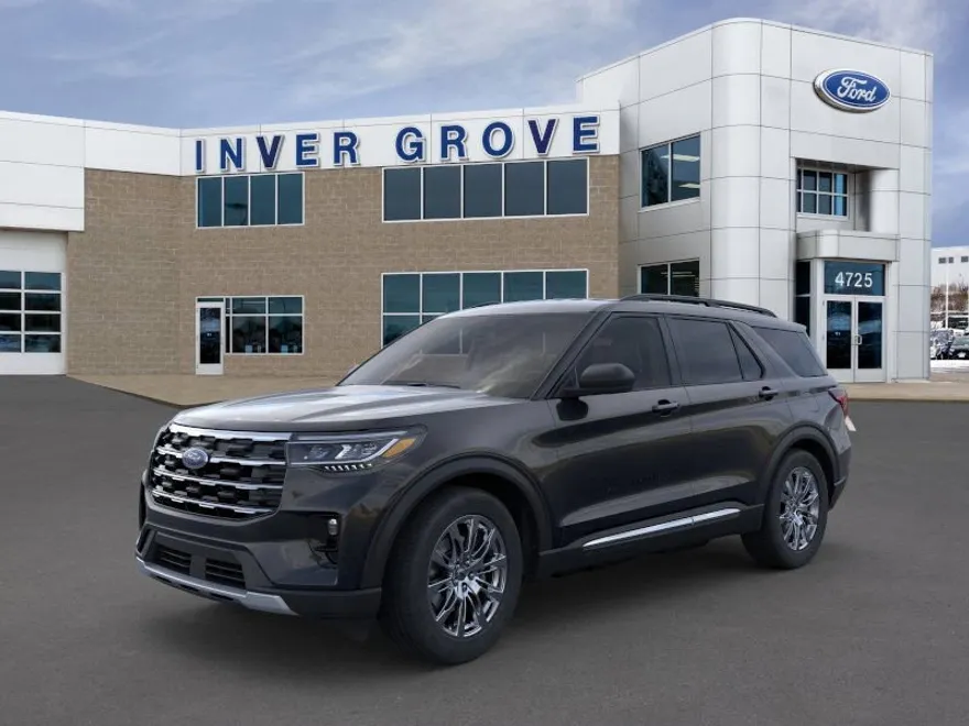 2025 Ford Explorer photo 1