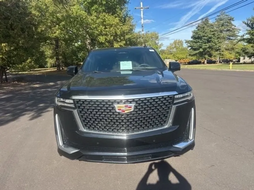 2024 Cadillac Escalade Premium Luxury photo 1