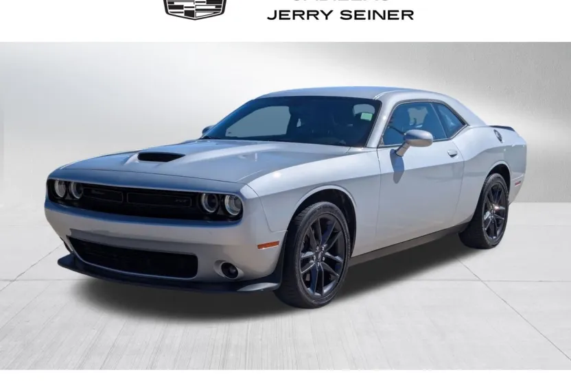 2022 Dodge Challenger GT photo 1