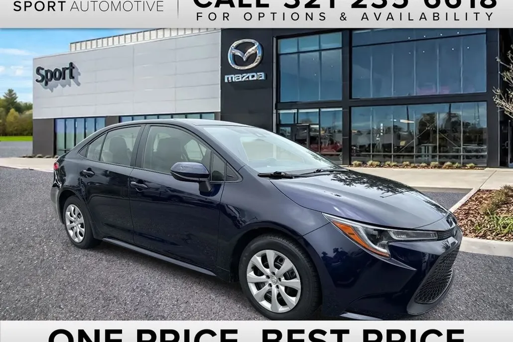 2022 Toyota Corolla LE photo 1
