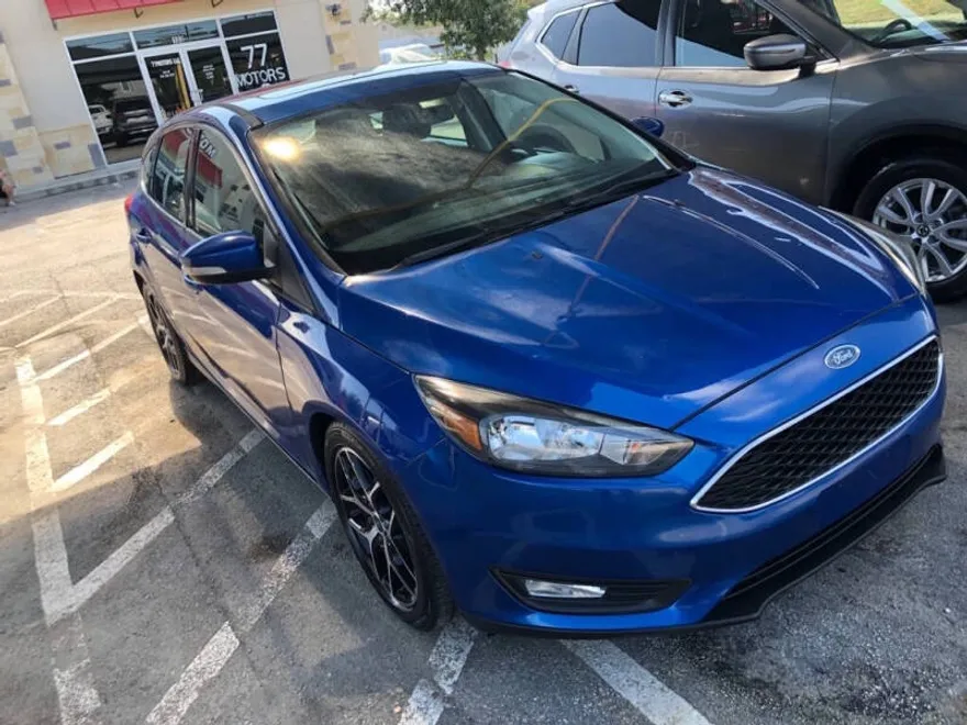 2018 Ford Focus SEL photo 1