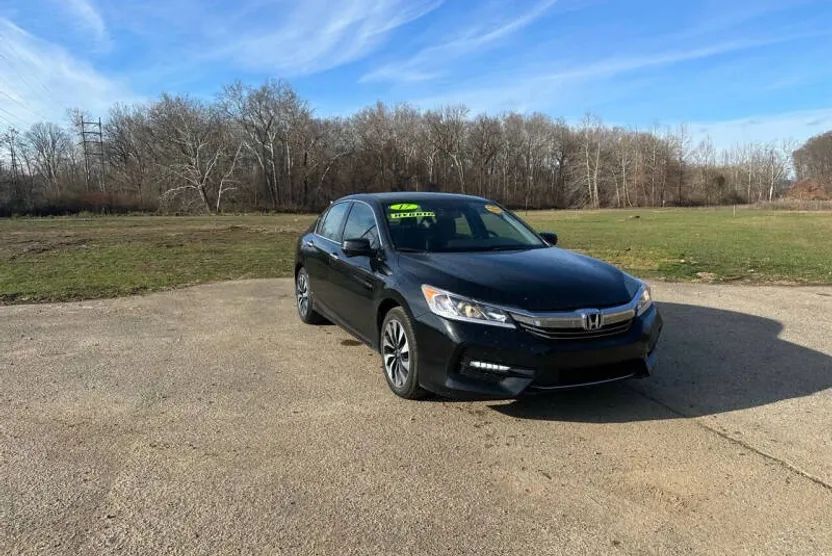 2017 Honda Accord Hybrid photo 1