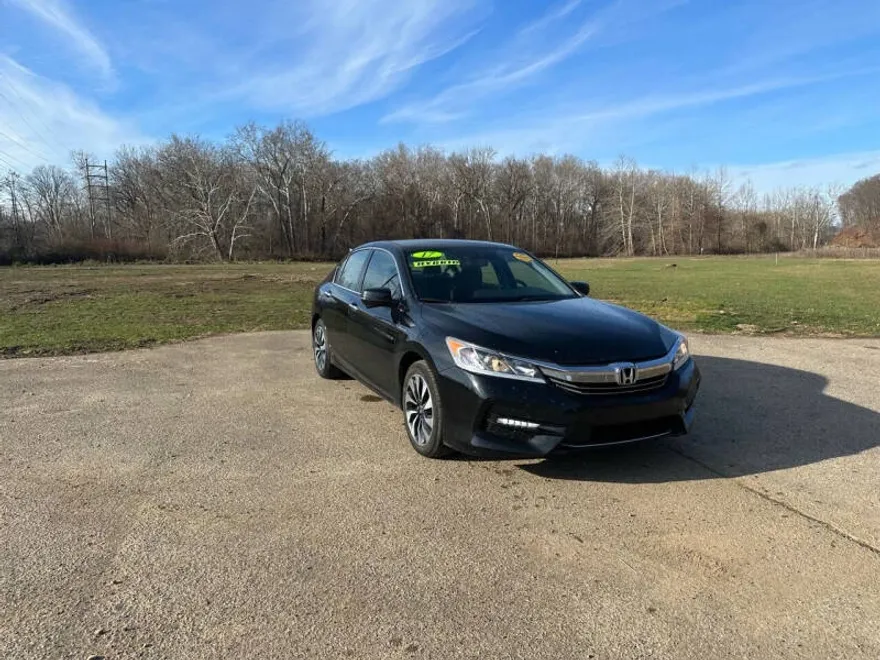 2017 Honda Accord Hybrid photo 1