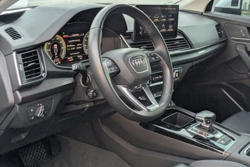 2022 Audi Q5 S line Premium photo 1