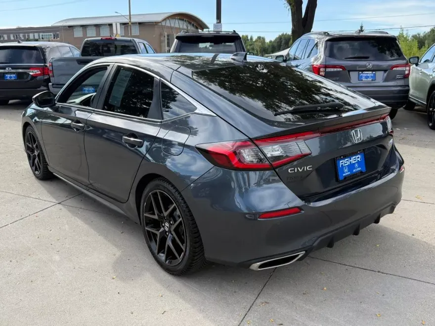 2024 Honda Civic Sport Touring photo 1