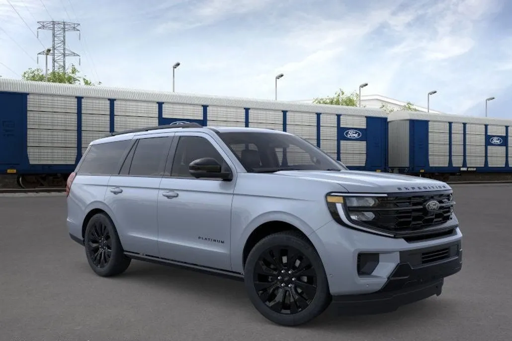 2025 Ford Expedition Platinum photo 1